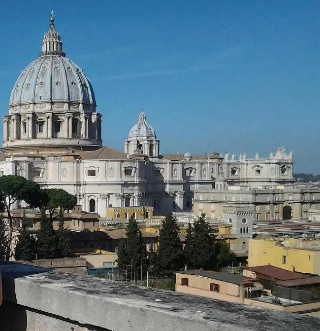 Room Piazzale Gregorio VII Rome Homestay